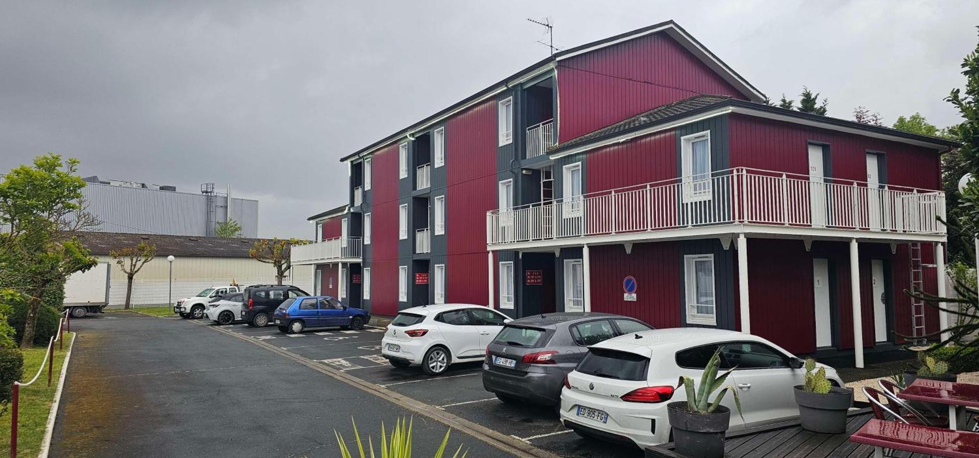 Brit Hotel Essentiel Albi Parc Des Expos Le Sequestre Exterior photo